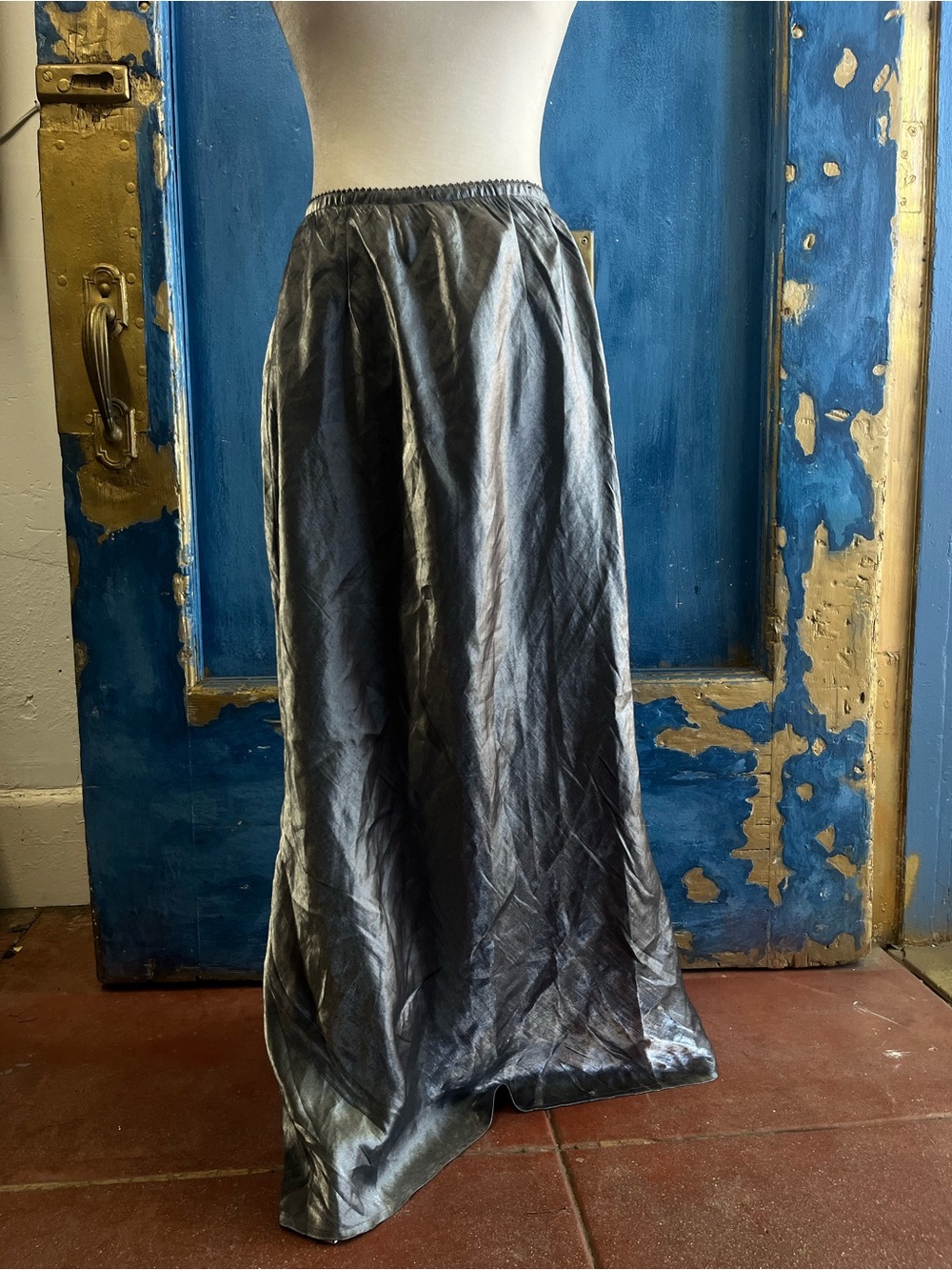 Women's Shimmery Gray Maxi Skirt with Elastic Waist